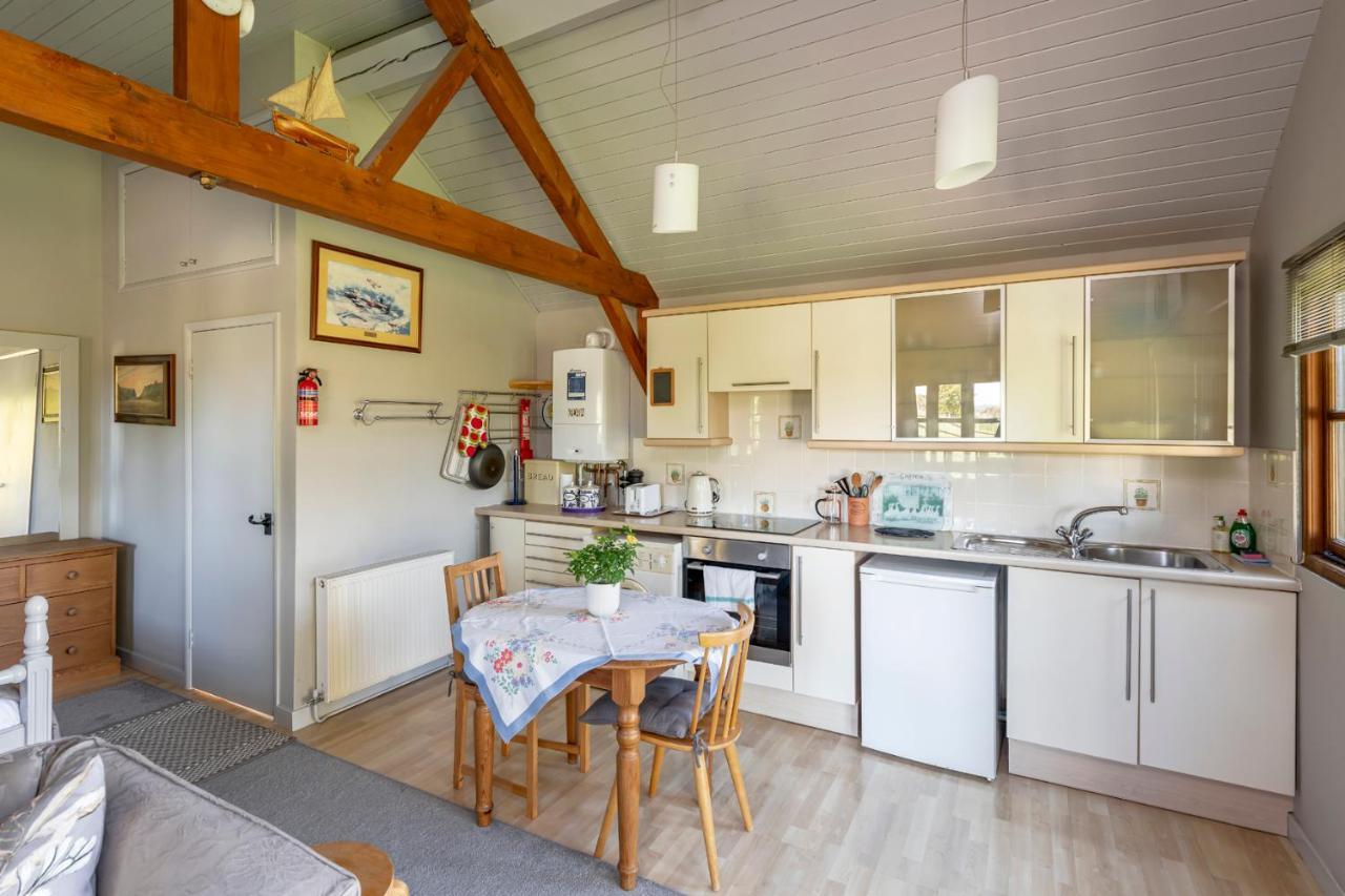 Beautiful Cottage With Stunning Views In Box Бокс Экстерьер фото
